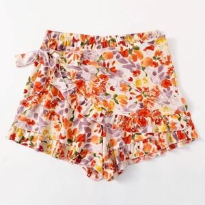 ➕ Floral Ruffle Trim Wrap Shorts (2X)